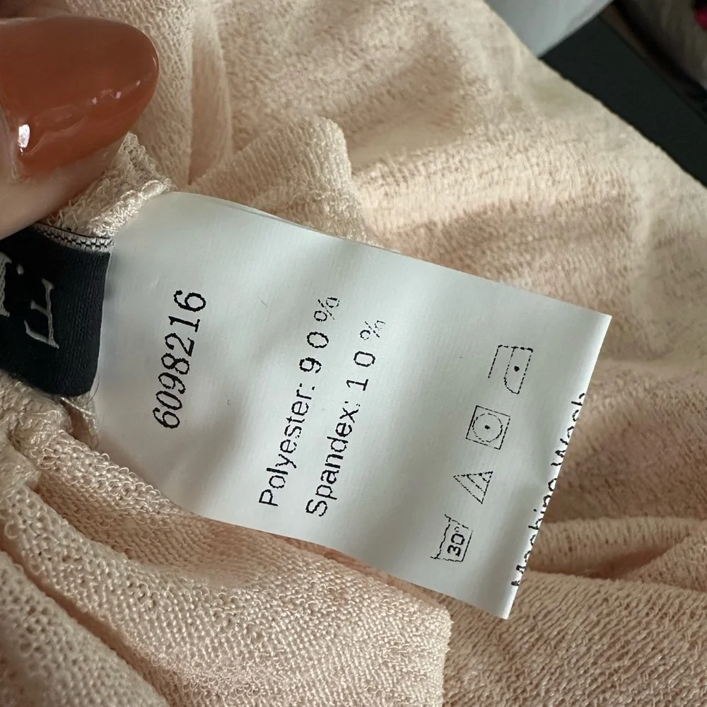 Swimsuit cover up - Picture 7 of 7